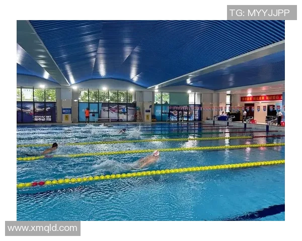 巾帼泳坛传奇女子游泳明星突破极限勇创世界纪录